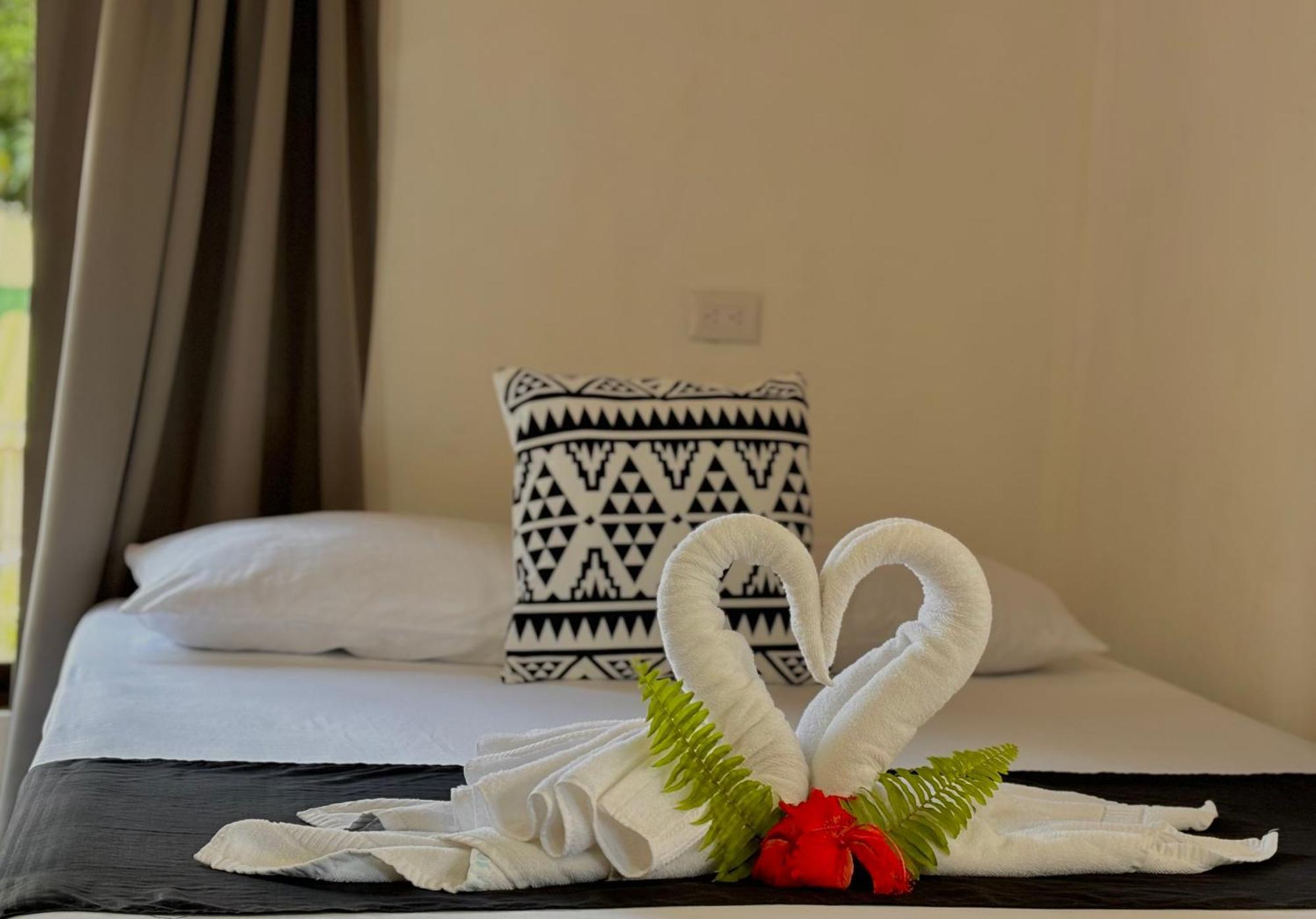 Carey Lodging トルトゥゲーロ エクステリア 写真