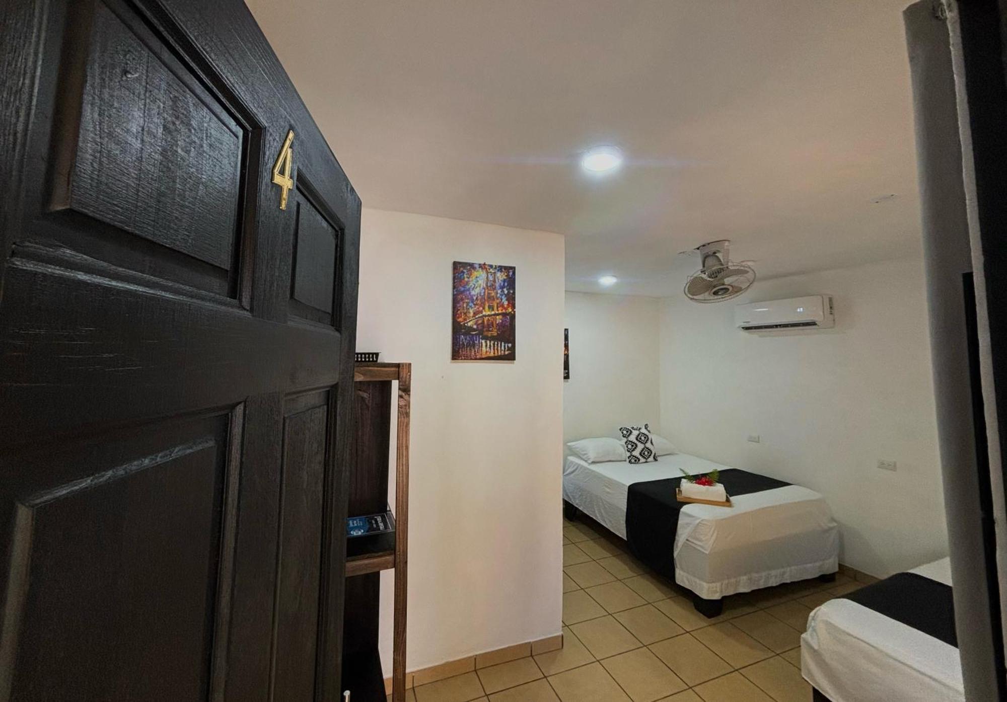 Carey Lodging トルトゥゲーロ 部屋 写真
